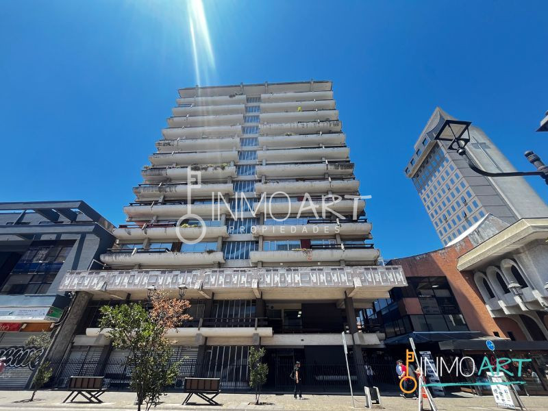 Se vende amplio Departamento en pleno centro de Temuco.