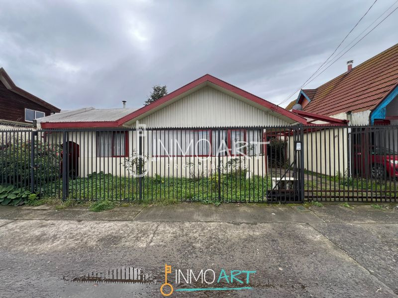 En venta casa cercana a Avda. Pablo Neruda, sector Estadio, Temuco. 
