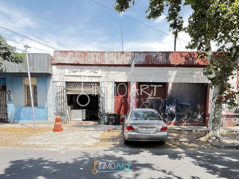 Gran local comercial en venta Barrio Franklin, Santiago
